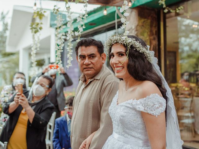 La boda de Carlos y Nadia en Coatzacoalcos, Veracruz 13