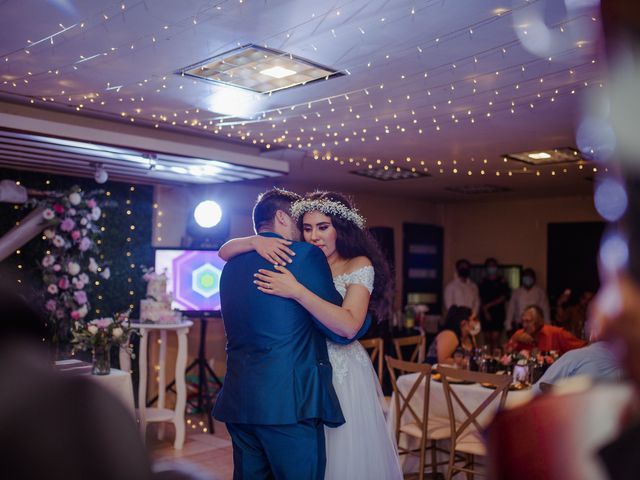 La boda de Carlos y Nadia en Coatzacoalcos, Veracruz 50