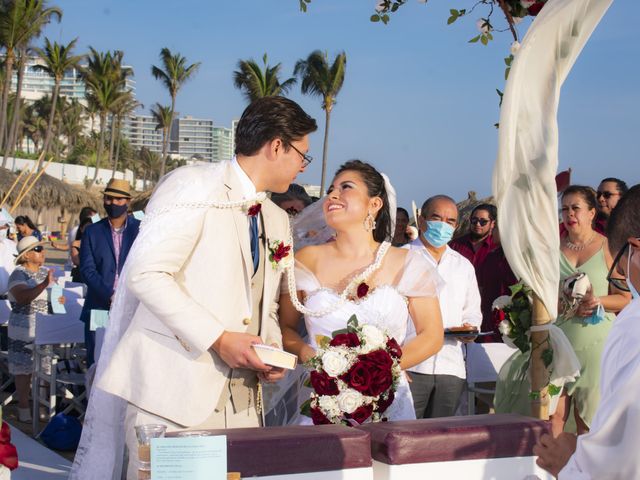 La boda de Carlos y Aleida en Acapulco, Guerrero 9