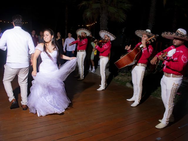 La boda de Carlos y Aleida en Acapulco, Guerrero 19