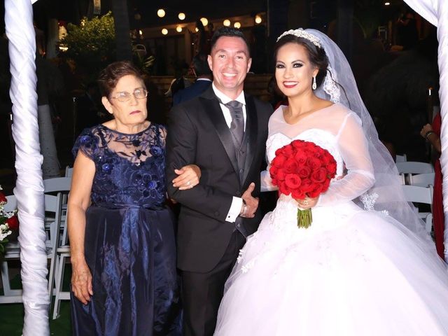 La boda de Elías y Marisol  en Mazatlán, Sinaloa 12