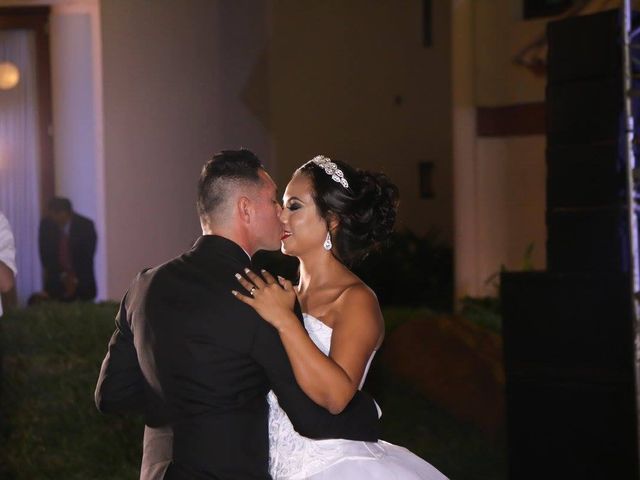 La boda de Elías y Marisol  en Mazatlán, Sinaloa 17