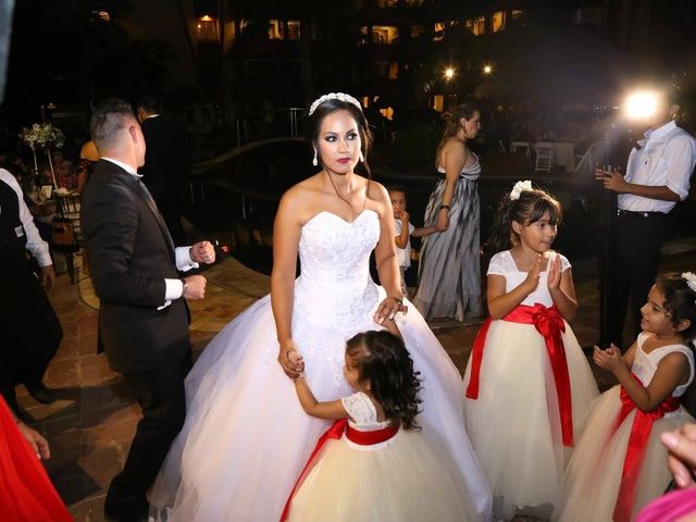 La boda de Elías y Marisol  en Mazatlán, Sinaloa 22
