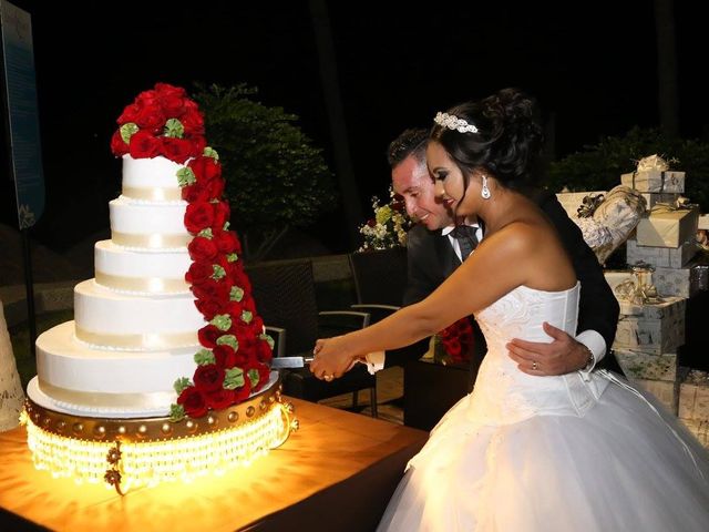 La boda de Elías y Marisol  en Mazatlán, Sinaloa 31