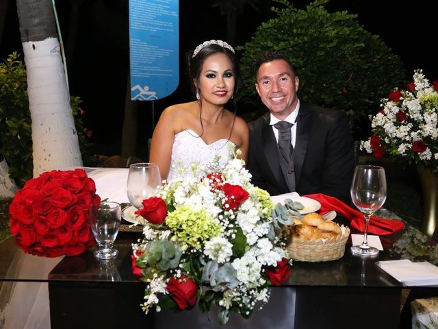 La boda de Elías y Marisol  en Mazatlán, Sinaloa 33