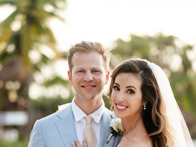 La boda de Victoria y Andrew en Playa del Carmen, Quintana Roo 31