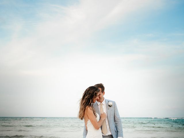 La boda de Victoria y Andrew en Playa del Carmen, Quintana Roo 33