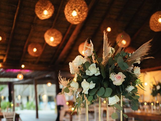 La boda de Victoria y Andrew en Playa del Carmen, Quintana Roo 104