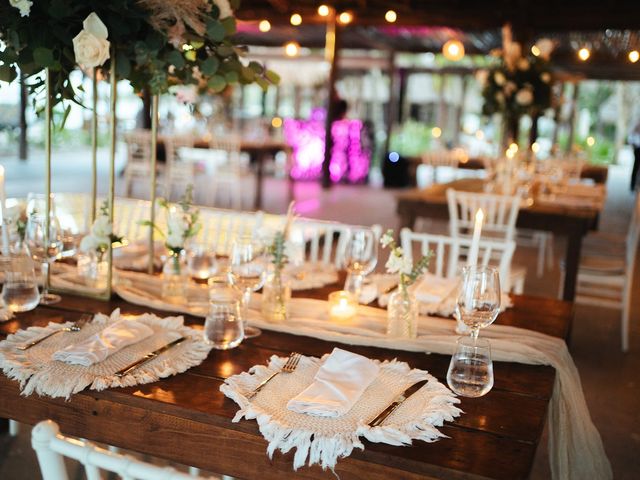 La boda de Victoria y Andrew en Playa del Carmen, Quintana Roo 112