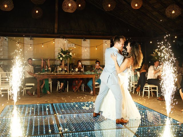 La boda de Victoria y Andrew en Playa del Carmen, Quintana Roo 122