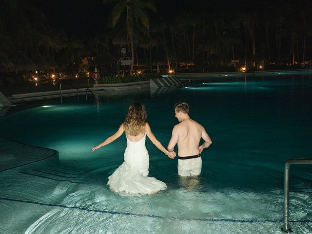 La boda de Victoria y Andrew en Playa del Carmen, Quintana Roo 140