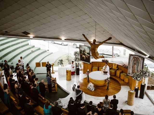 La boda de Alvaro y Alejandra en Monterrey, Nuevo León 15