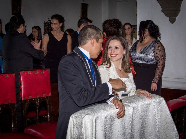 La boda de Toño y Daniela en Coyoacán, Ciudad de México 6