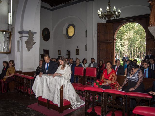 La boda de Toño y Daniela en Coyoacán, Ciudad de México 7