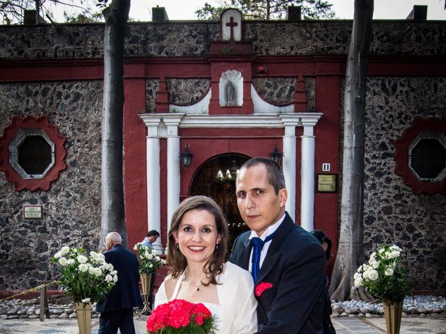 La boda de Toño y Daniela en Coyoacán, Ciudad de México 12