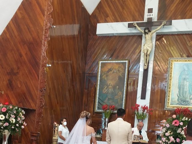 La boda de Oscar y Adriana  en Mazatlán, Sinaloa 7