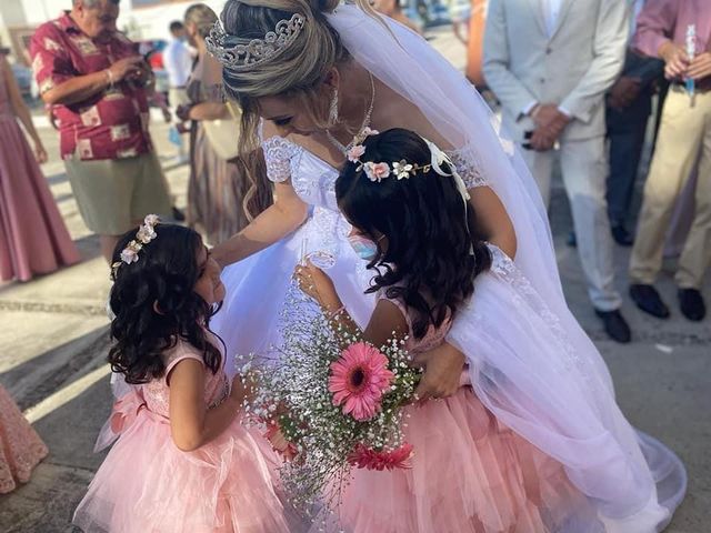 La boda de Oscar y Adriana  en Mazatlán, Sinaloa 14