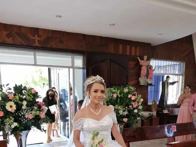 La boda de Oscar y Adriana  en Mazatlán, Sinaloa 18