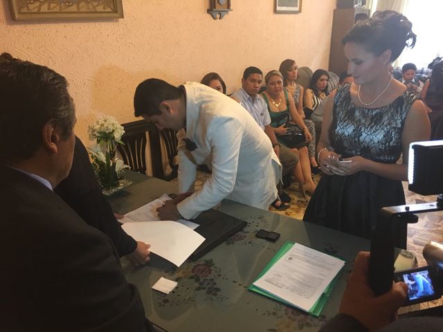 La boda de Miguel y Yutzil en Gustavo A. Madero, Ciudad de México 11