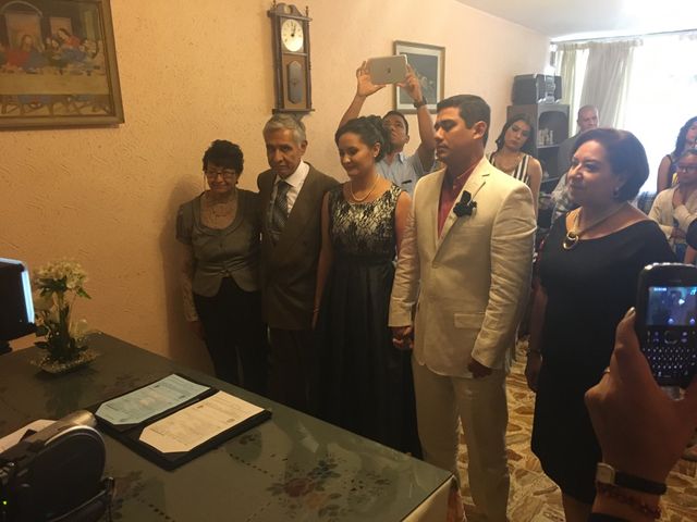 La boda de Miguel y Yutzil en Gustavo A. Madero, Ciudad de México 12