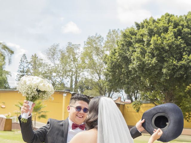 La boda de Edgar y Ingrid en Cocotitlán, Estado México 15