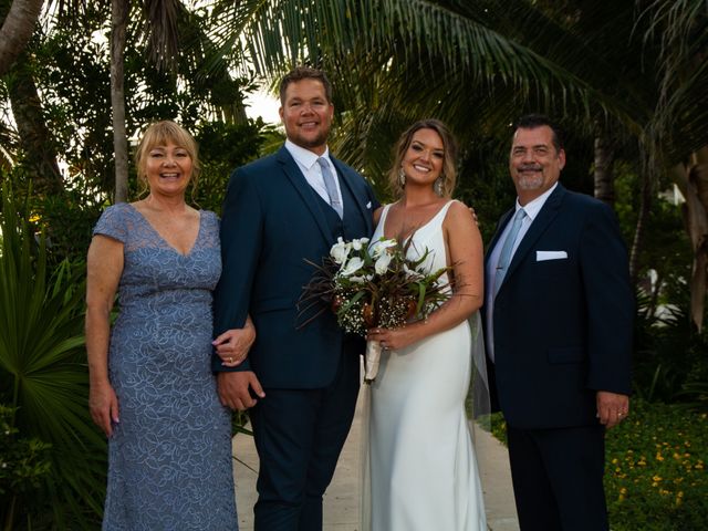 La boda de Jeff y Morgan en Puerto Aventuras, Quintana Roo 26