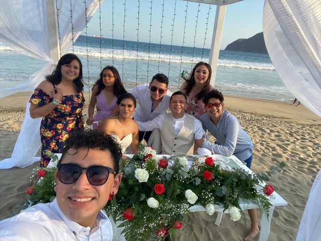 La boda de Cinthia y Edgardo en Manzanillo, Colima 3
