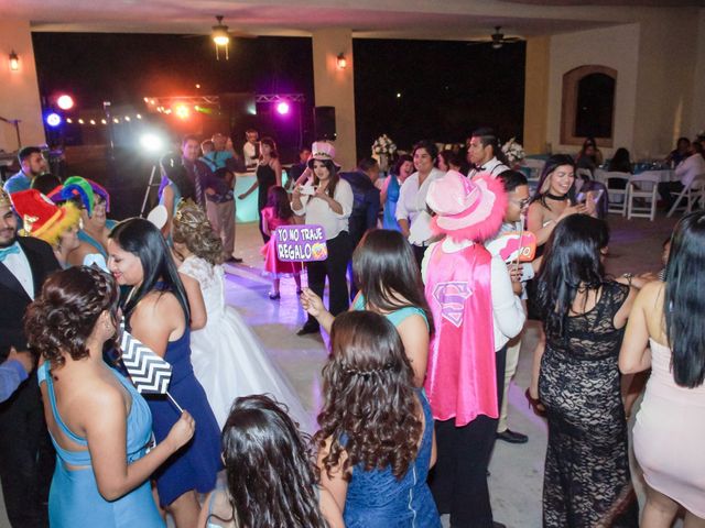 La boda de Pablo Alonso  y Viviana  en Mexicali, Baja California 21