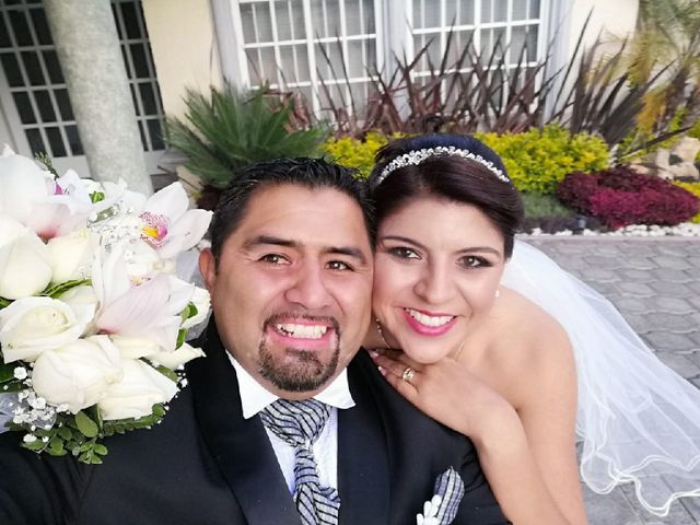 La boda de Anselmo  y Gabriela  en Pachuca, Hidalgo 9