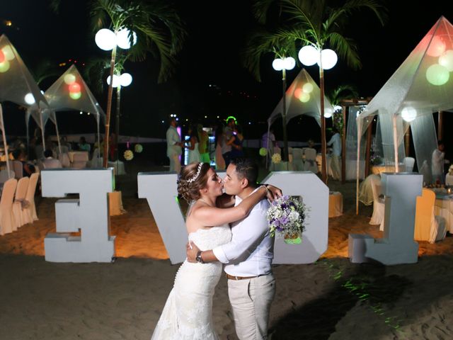 La boda de David y Liz en Ixtapa Zihuatanejo, Guerrero 15