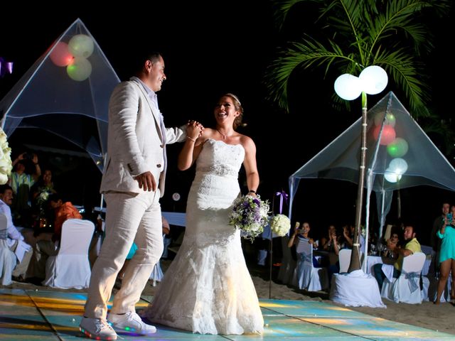 La boda de David y Liz en Ixtapa Zihuatanejo, Guerrero 27