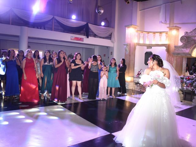 La boda de Carlos y Karina  en Orizaba, Veracruz 6