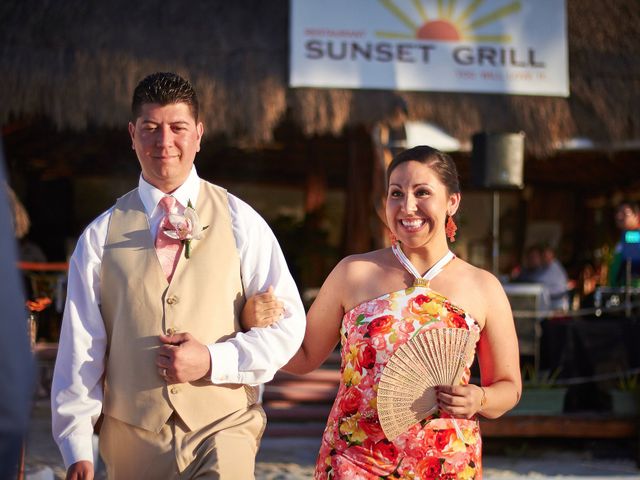 La boda de Chris y Salina en Isla Mujeres, Quintana Roo 28