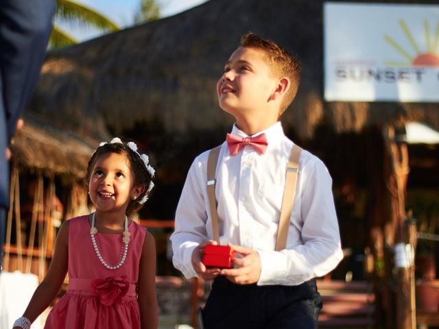 La boda de Chris y Salina en Isla Mujeres, Quintana Roo 29