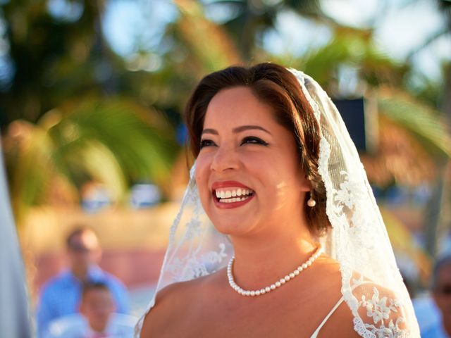 La boda de Chris y Salina en Isla Mujeres, Quintana Roo 39