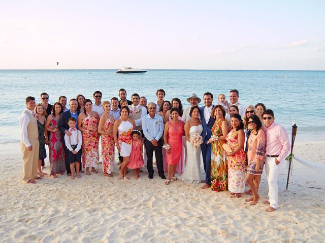 La boda de Chris y Salina en Isla Mujeres, Quintana Roo 93