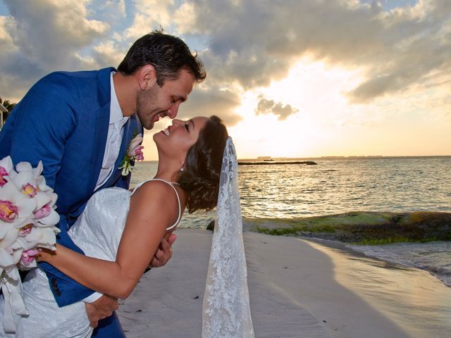 La boda de Chris y Salina en Isla Mujeres, Quintana Roo 100