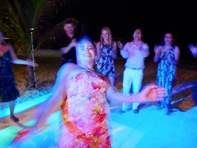 La boda de Chris y Salina en Isla Mujeres, Quintana Roo 129