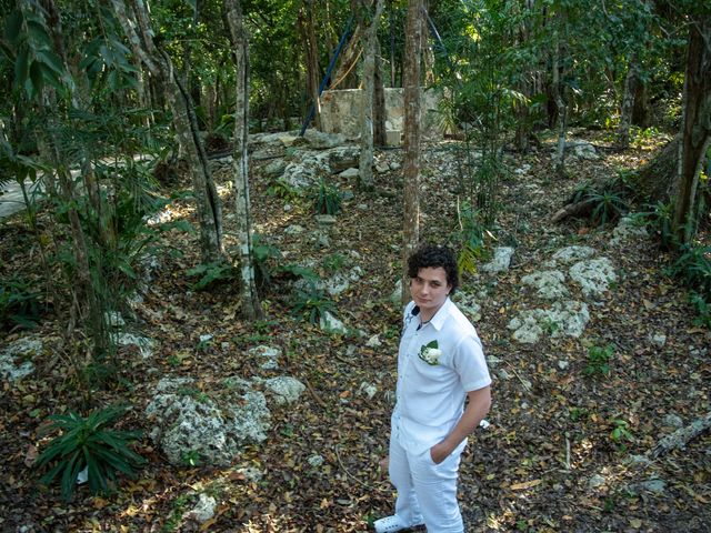 La boda de Alexandre y Victoria en Puerto Morelos, Quintana Roo 24