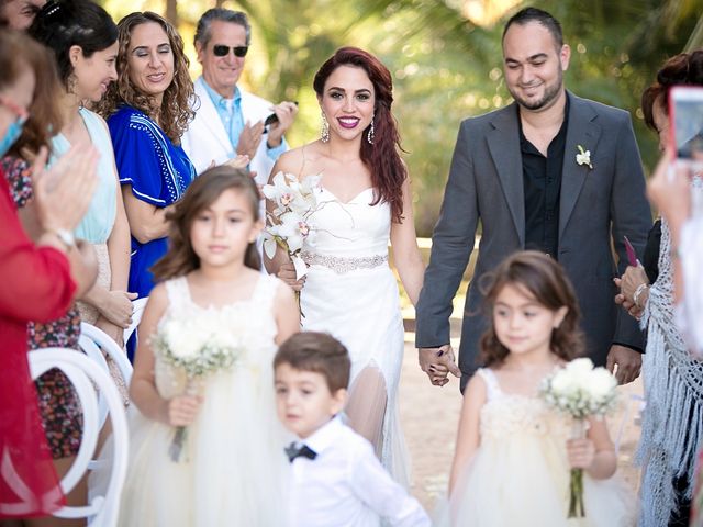 La boda de Dani y Yema en Cancún, Quintana Roo 24