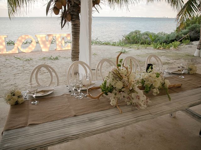 La boda de Dani y Yema en Cancún, Quintana Roo 39