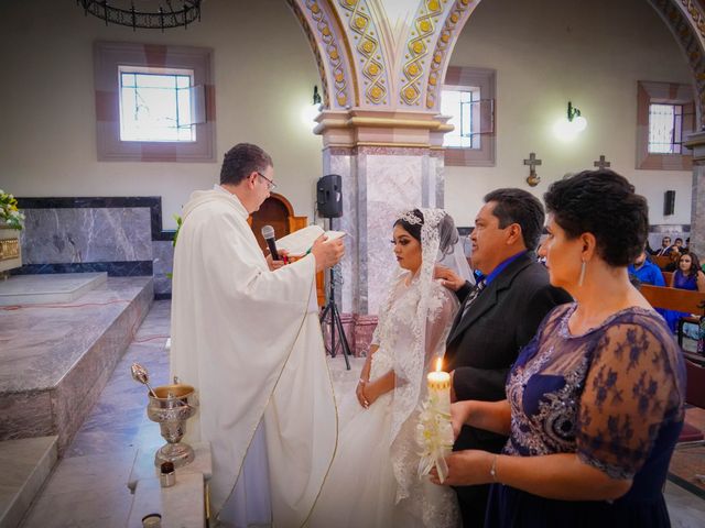 La boda de Erick y Grecia en Uruapan, Michoacán 10