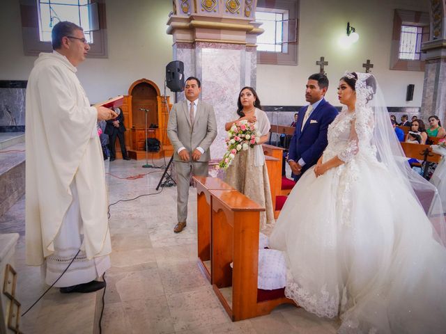 La boda de Erick y Grecia en Uruapan, Michoacán 11