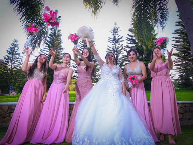 La boda de Erick y Grecia en Uruapan, Michoacán 29