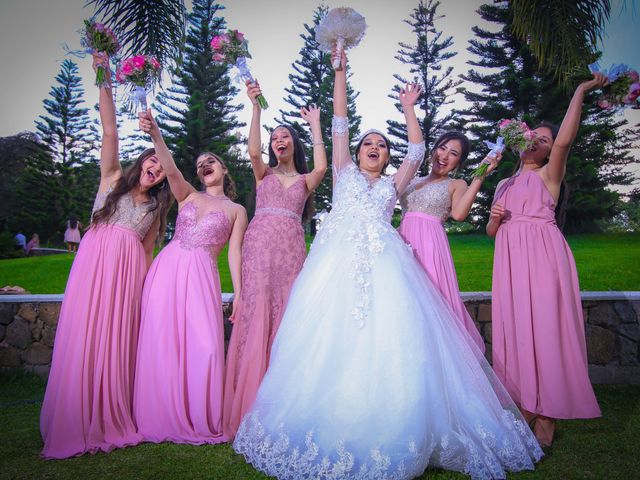 La boda de Erick y Grecia en Uruapan, Michoacán 31