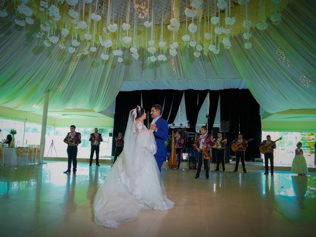 La boda de Erick y Grecia en Uruapan, Michoacán 37