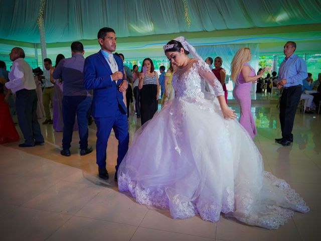 La boda de Erick y Grecia en Uruapan, Michoacán 38