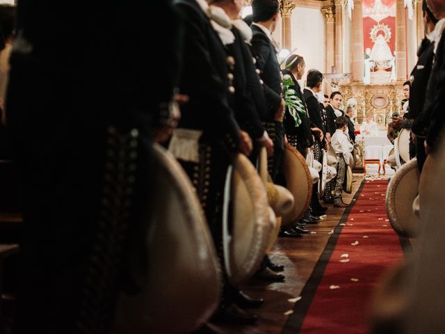 La boda de Alfonso y Alejandra en Pátzcuaro, Michoacán 100