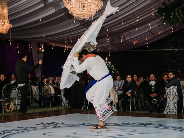 La boda de Alfonso y Alejandra en Pátzcuaro, Michoacán 121