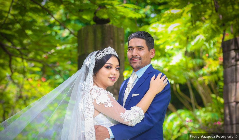 La boda de Erick y Grecia en Uruapan, Michoacán